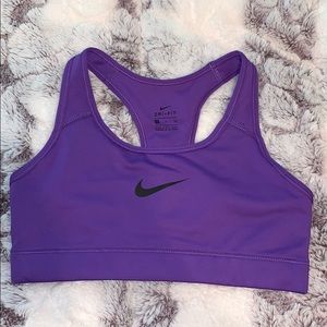 S Nike sports bra